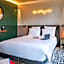 TRIBE Paris Clichy