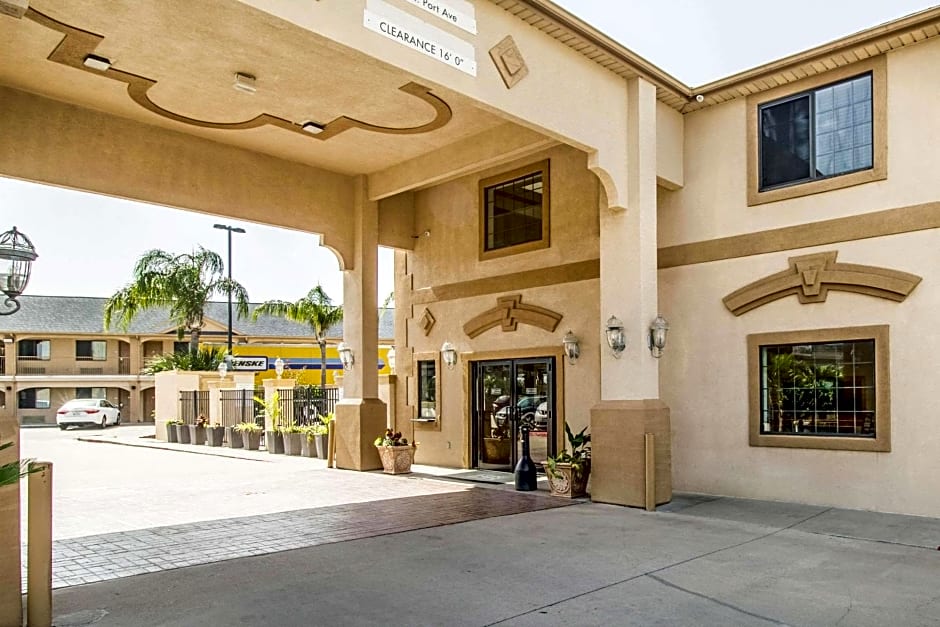 Econo Lodge Inn & Suites Corpus Christi