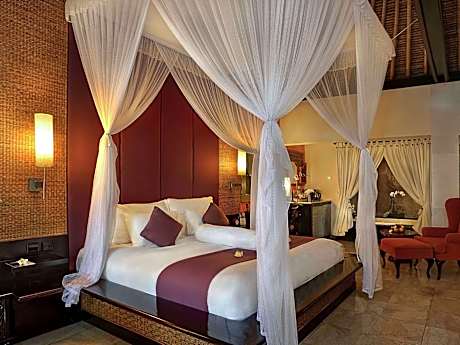 One - Bedroom Beach Front Villa with Private Pool