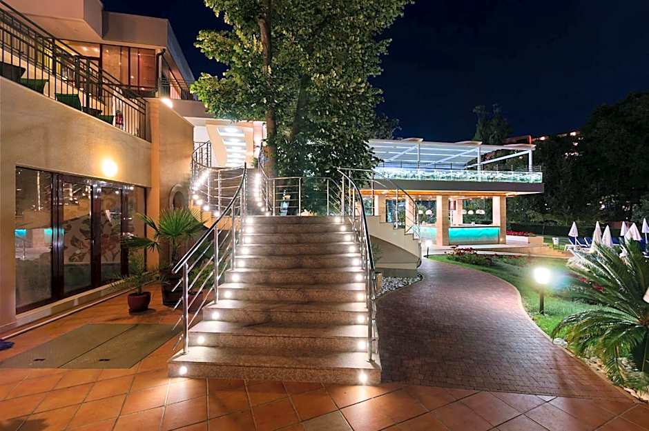 Kristal Hotel - All inclusive - Fully renovated