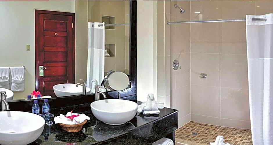 Best Western Plus Belize Biltmore Plaza