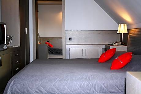 Suite with River View