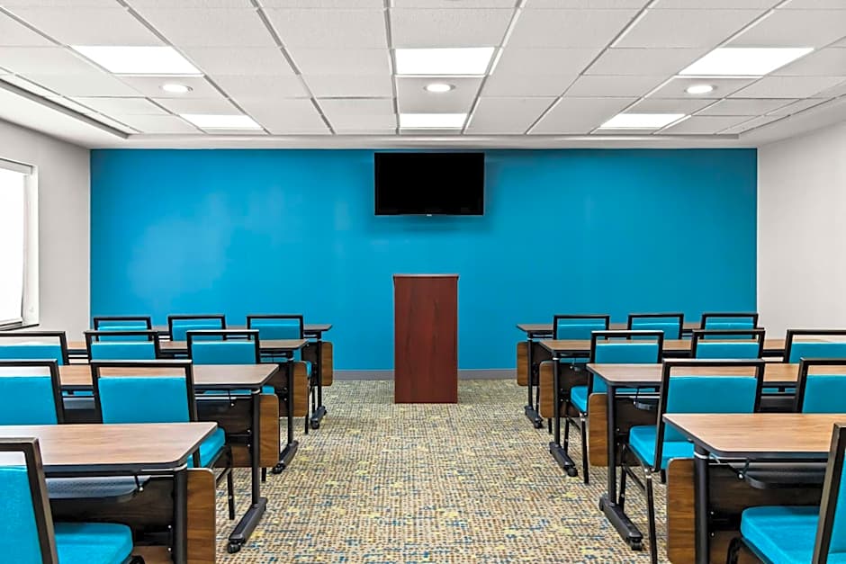 Hampton Inn by Hilton Dayton South