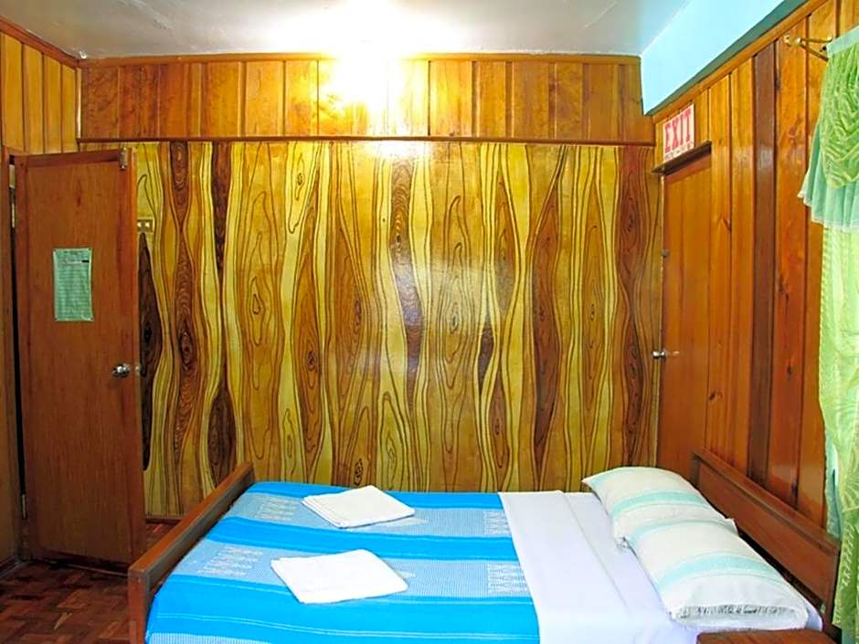 Uyami's Green View Lodge