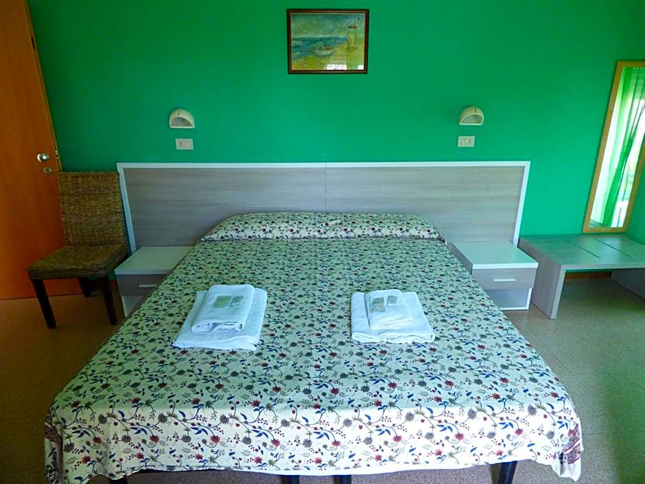 Consul Hotel