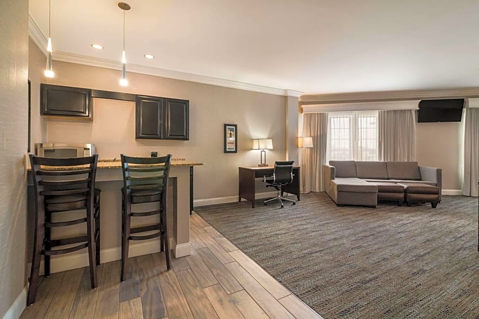 Comfort Inn & Suites Plattsburgh - Morrisonville