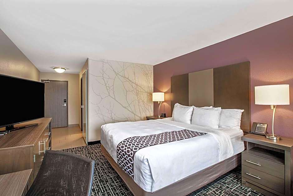 La Quinta Inn & Suites by Wyndham Fayetteville