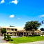 Days Inn by Wyndham Dallas Irving Market Center