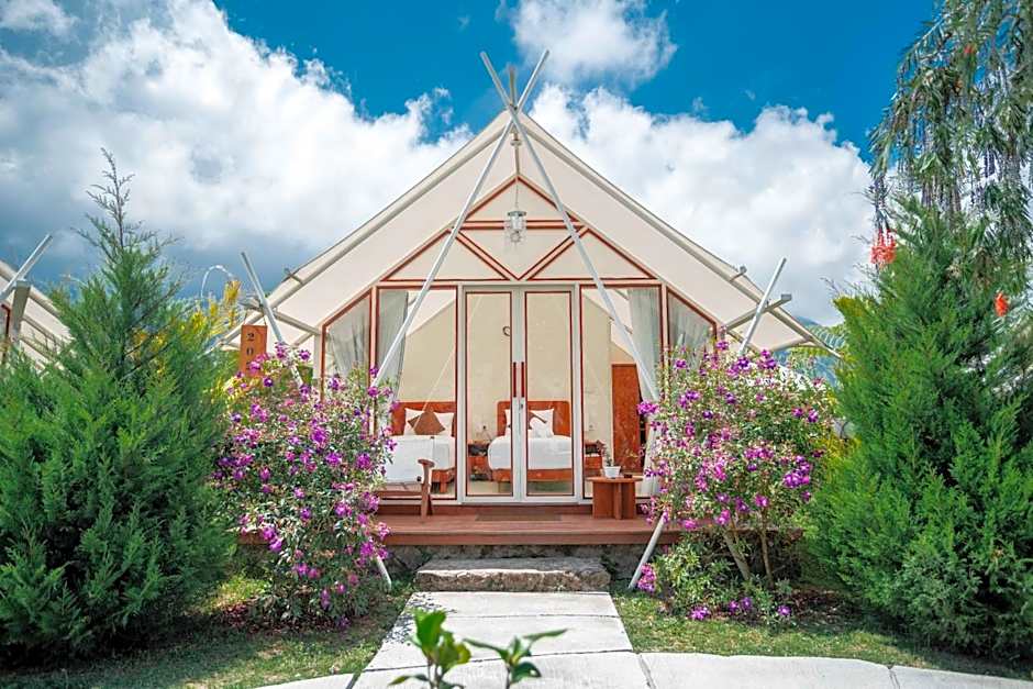 Svargan Lakeside Glamping