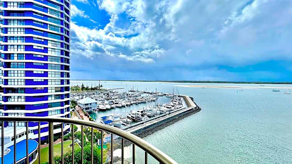 Broadwater Shores Waterfront Apartments