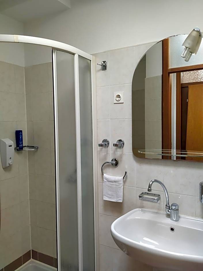 Accomodation Pertout