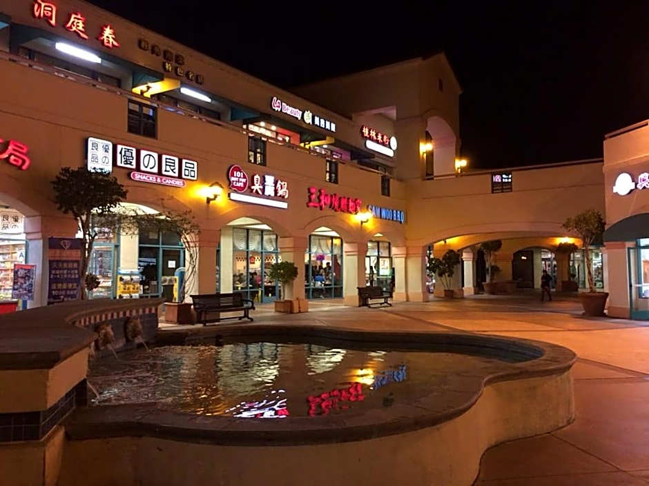 Valley Hotel