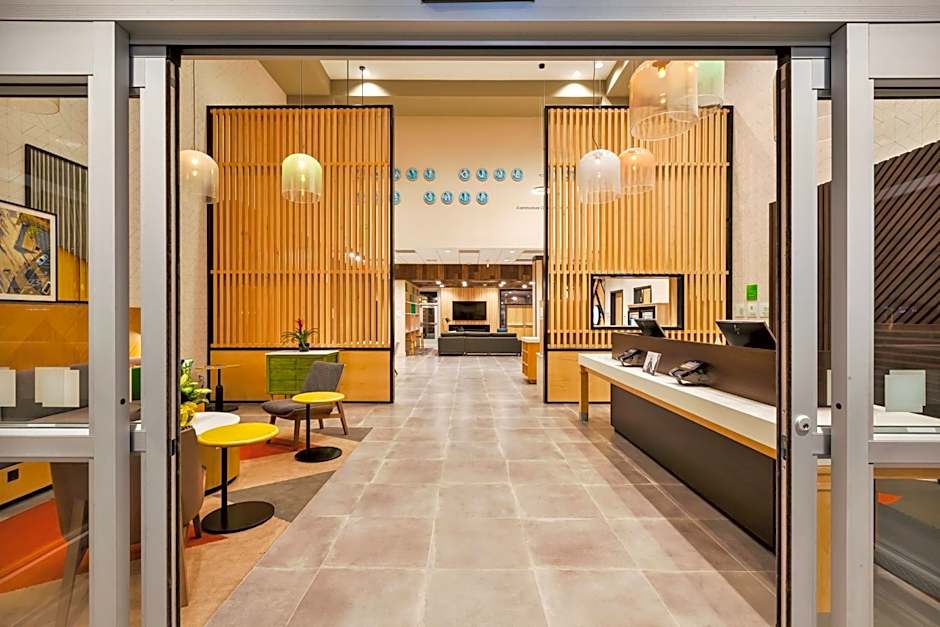 Holiday Inn & Suites Toledo Southwest - Perrysburg by IHG