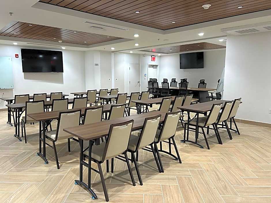 Staybridge Suites Manteca By IHG