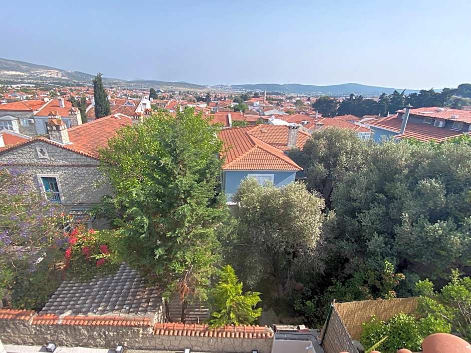 Alacati Moonbox Hotel