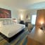 La Quinta Inn & Suites by Wyndham Galt