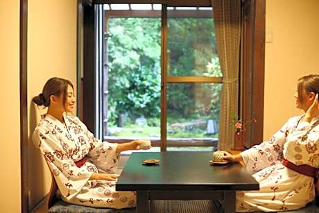 Japanese-Style Twin Room