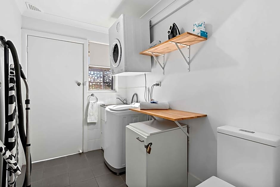 West End Motor Lodge