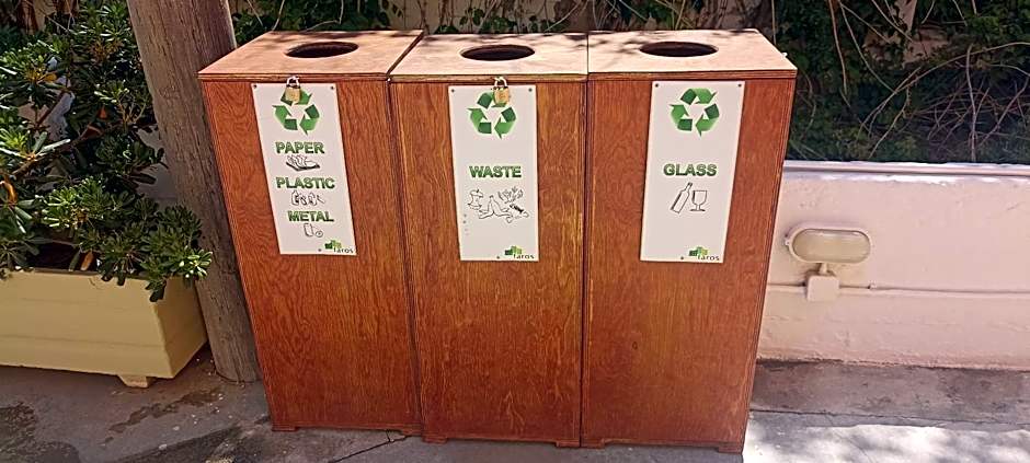 Vetoulas Suites n Studios in Stalos beach