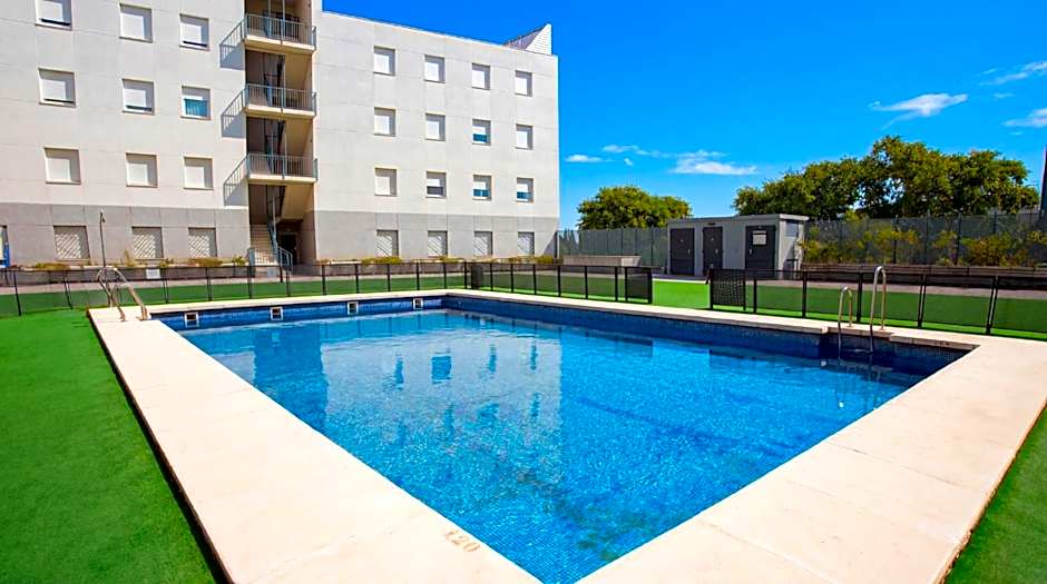 Photo 1 of 39 of Apartamentos Vértice Sevilla Aljarafe