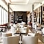 AC Hotel Santiago Cenco Costanera