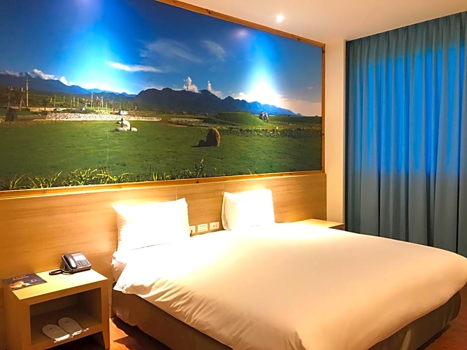 CHIILIH HOTEL CORAL MUSEUM