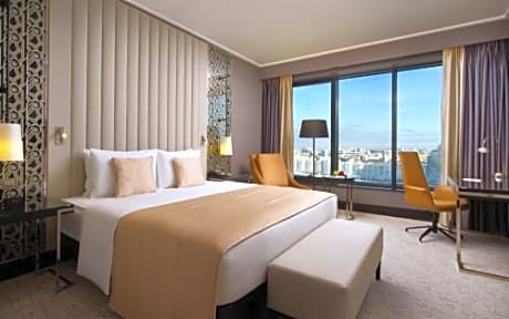 King Guest Room - Mobility Access