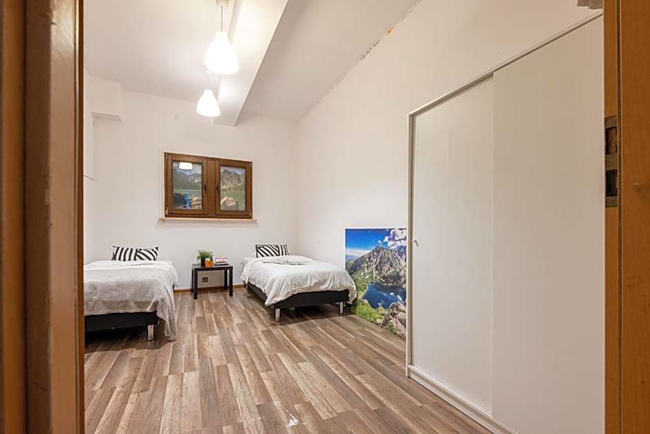 Target Hostel