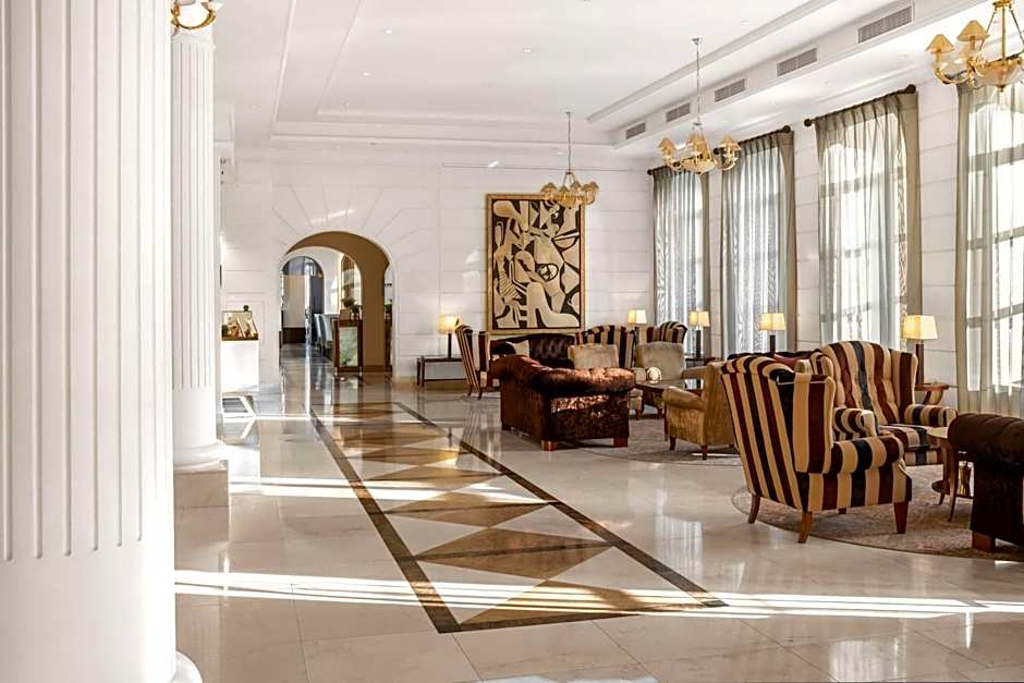 Grand Hotel Vilnius, Curio Collection by Hilton