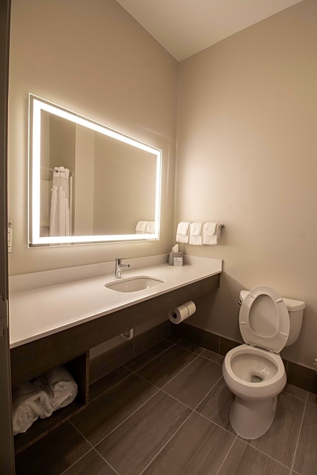 Holiday Inn Express Leland - Wilmington Area By IHG