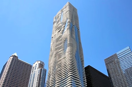 Radisson Blu Aqua Hotel, Chicago