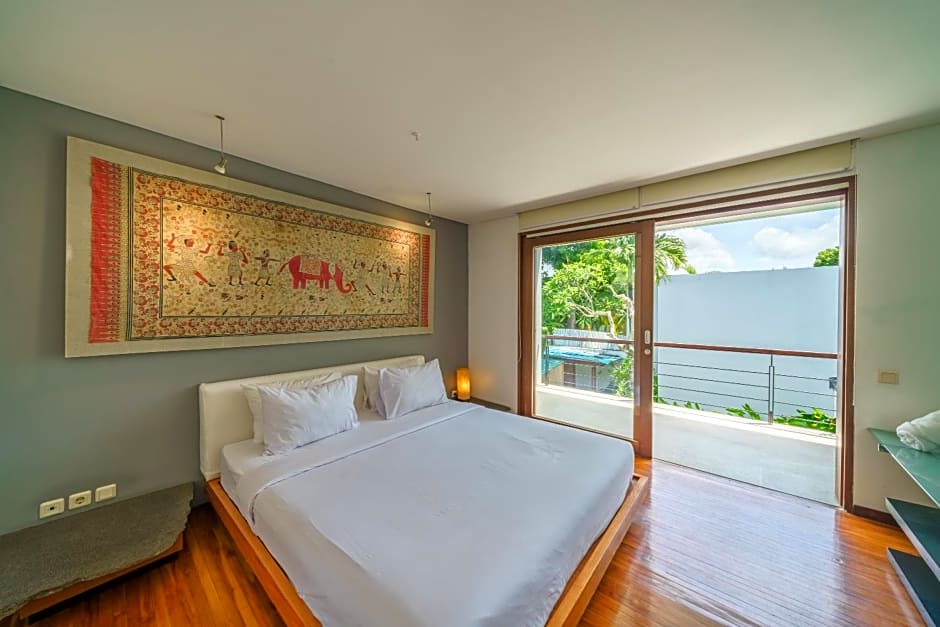 Villa Rio - Contemporary 2BR Villa in Downtown Seminyak