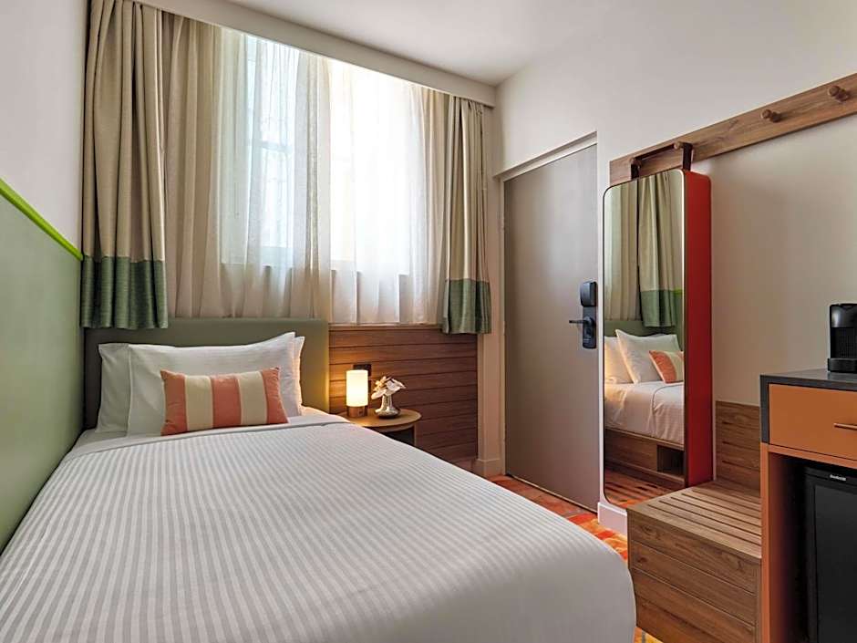 The Clarence Hotel Sydney