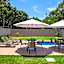 Casa com Piscina e Churrasqueira Privativa !