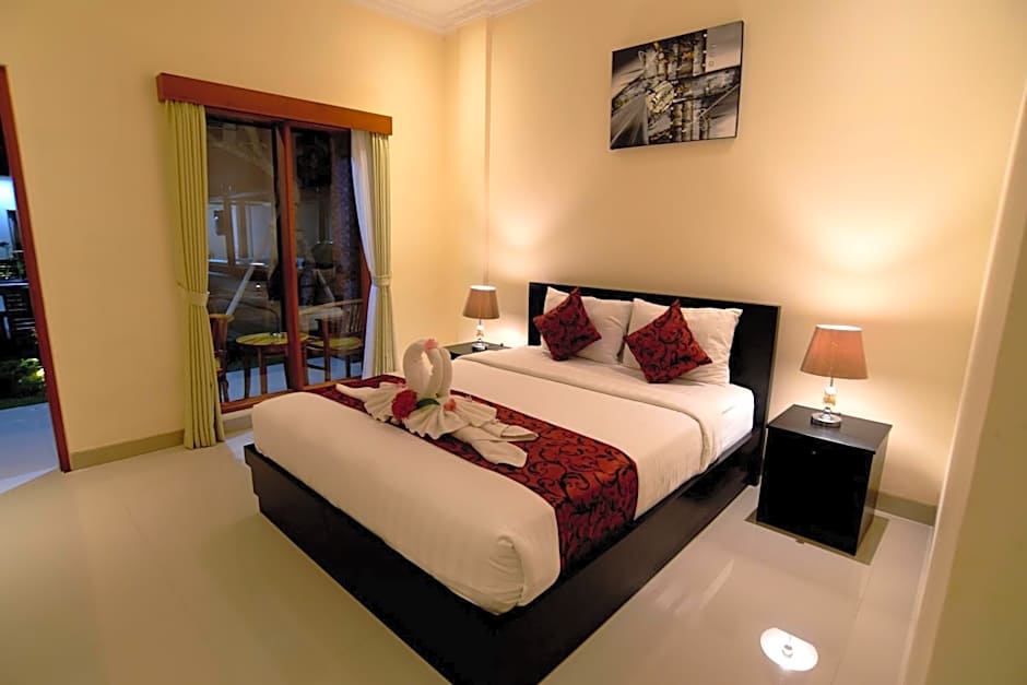 Tom's Inn Pecatu