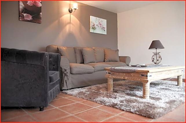 VILLA CASTEL Maison-Table d'Hôtes & Jardin-Refuge de Biodiversité