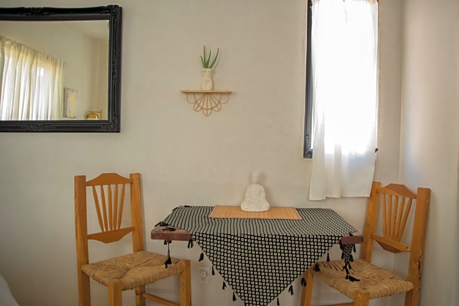 Pure Baja Private Suites-Upscale Property with Infinity Pool and Lush Gardens