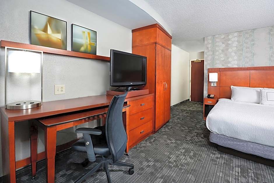 Courtyard by Marriott Danville