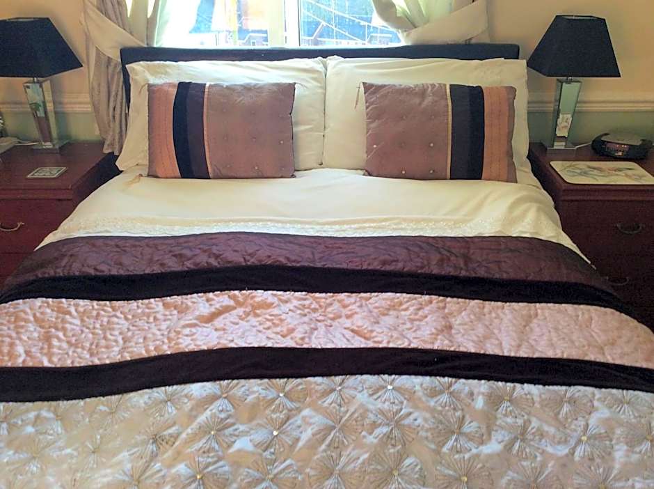 Alma Lodge Guest House