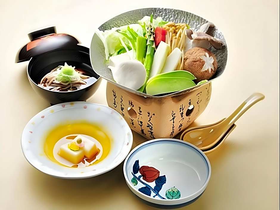 Uematsuya Ryokan Hotel