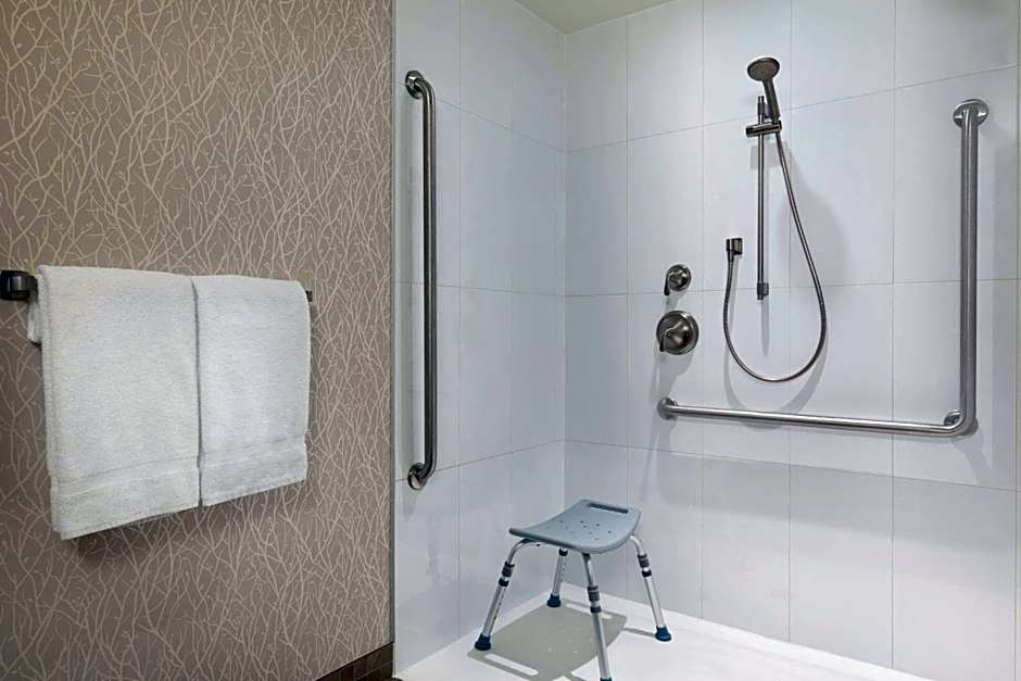 Courtyard by Marriott Toronto Mississauga/West