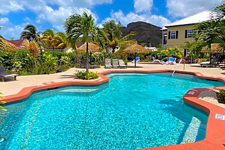 Colibri Court Antigua