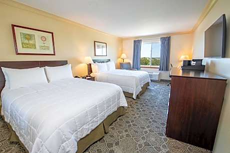 Queen Room with Two Queen Beds - Non-Smoking