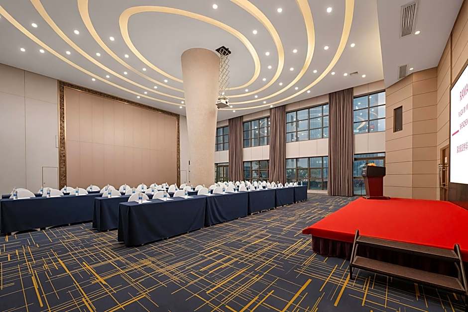 Ramada Plaza By Wyndham Shenzhen North