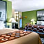 Super 8 by Wyndham Dyersville