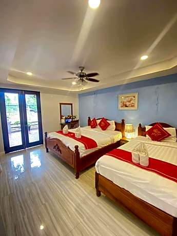 Deluxe Triple Room with River View