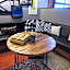 Moxy by Marriott Phoenix Tempe/ASU Area