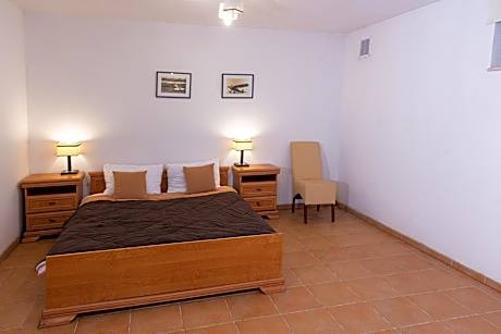 Economy Quadruple Room with Shared Bathroom