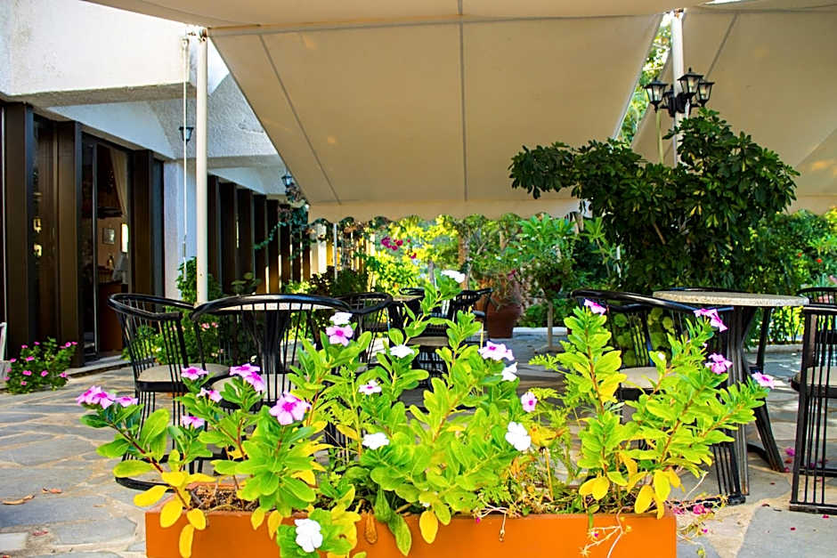 Esperides Hotel