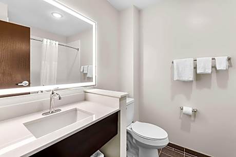 Queen Suite with Two Queen Beds - Non-Smoking